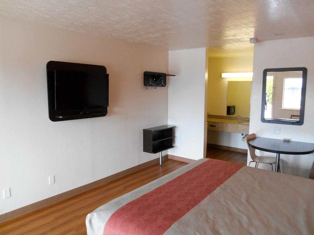 Motel 6-Madisonville, Tx Ngoại thất bức ảnh