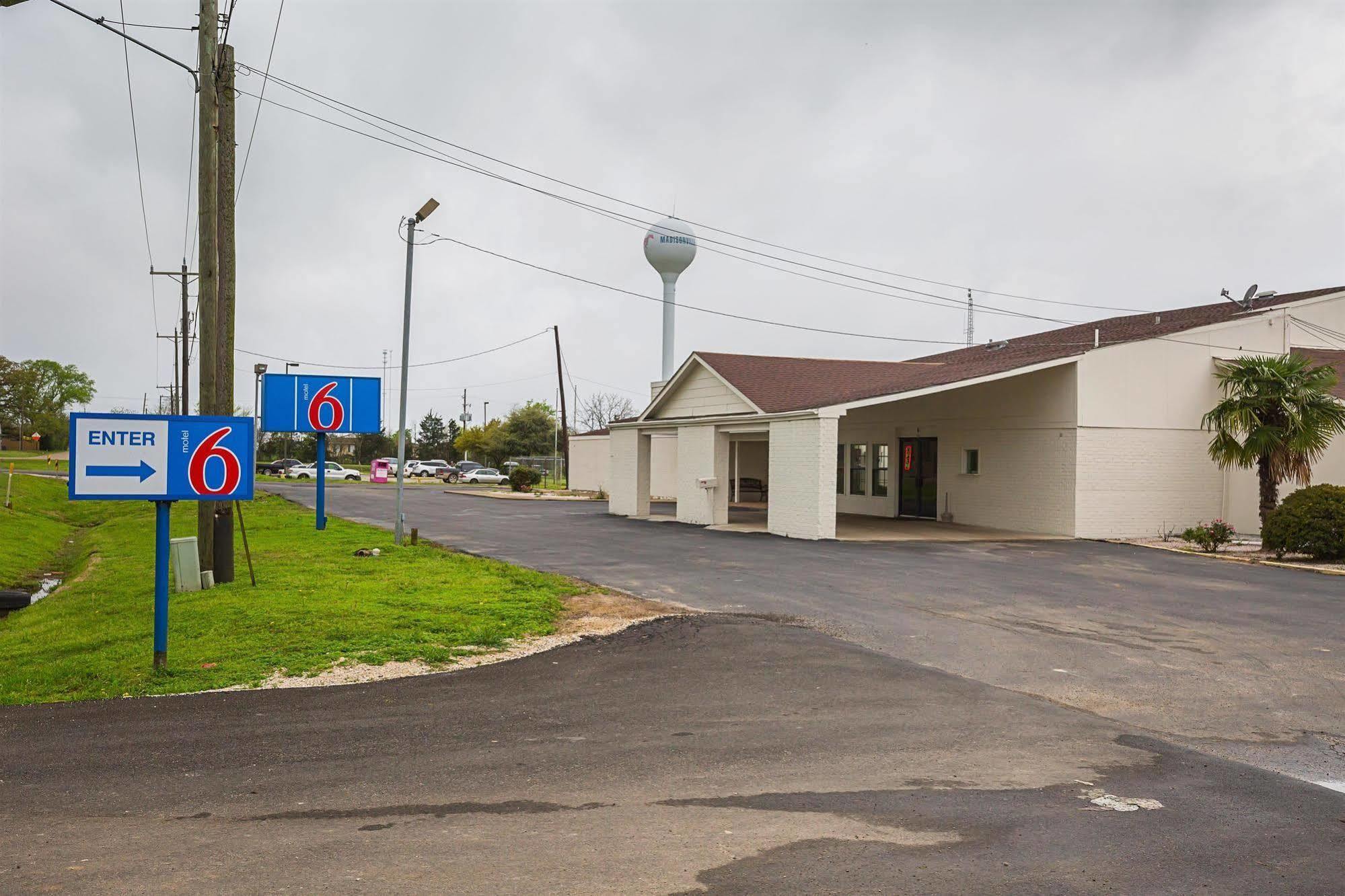 Motel 6-Madisonville, Tx Ngoại thất bức ảnh