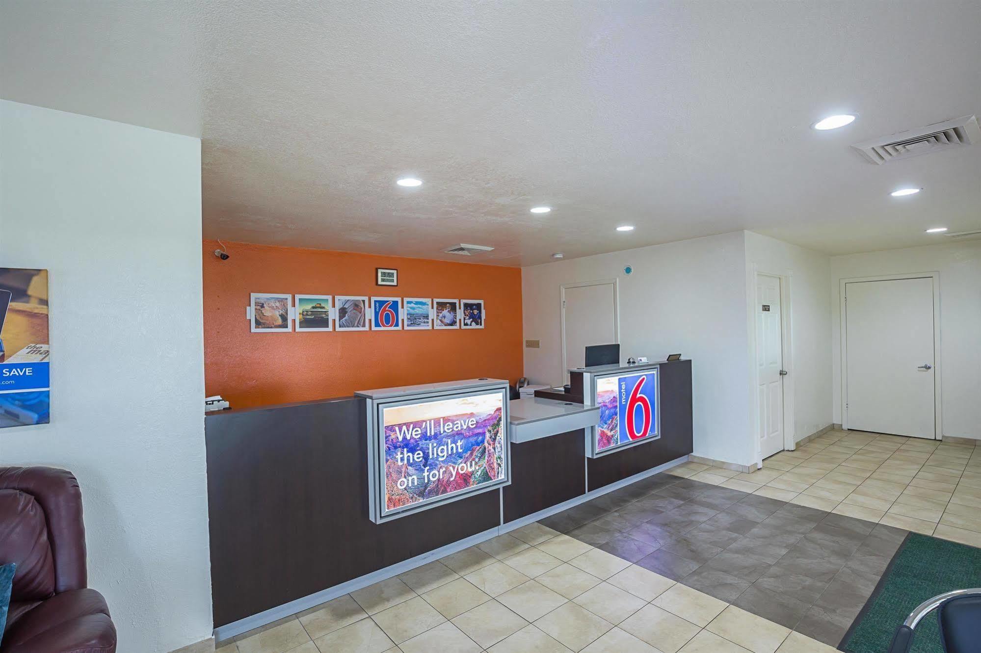 Motel 6-Madisonville, Tx Ngoại thất bức ảnh