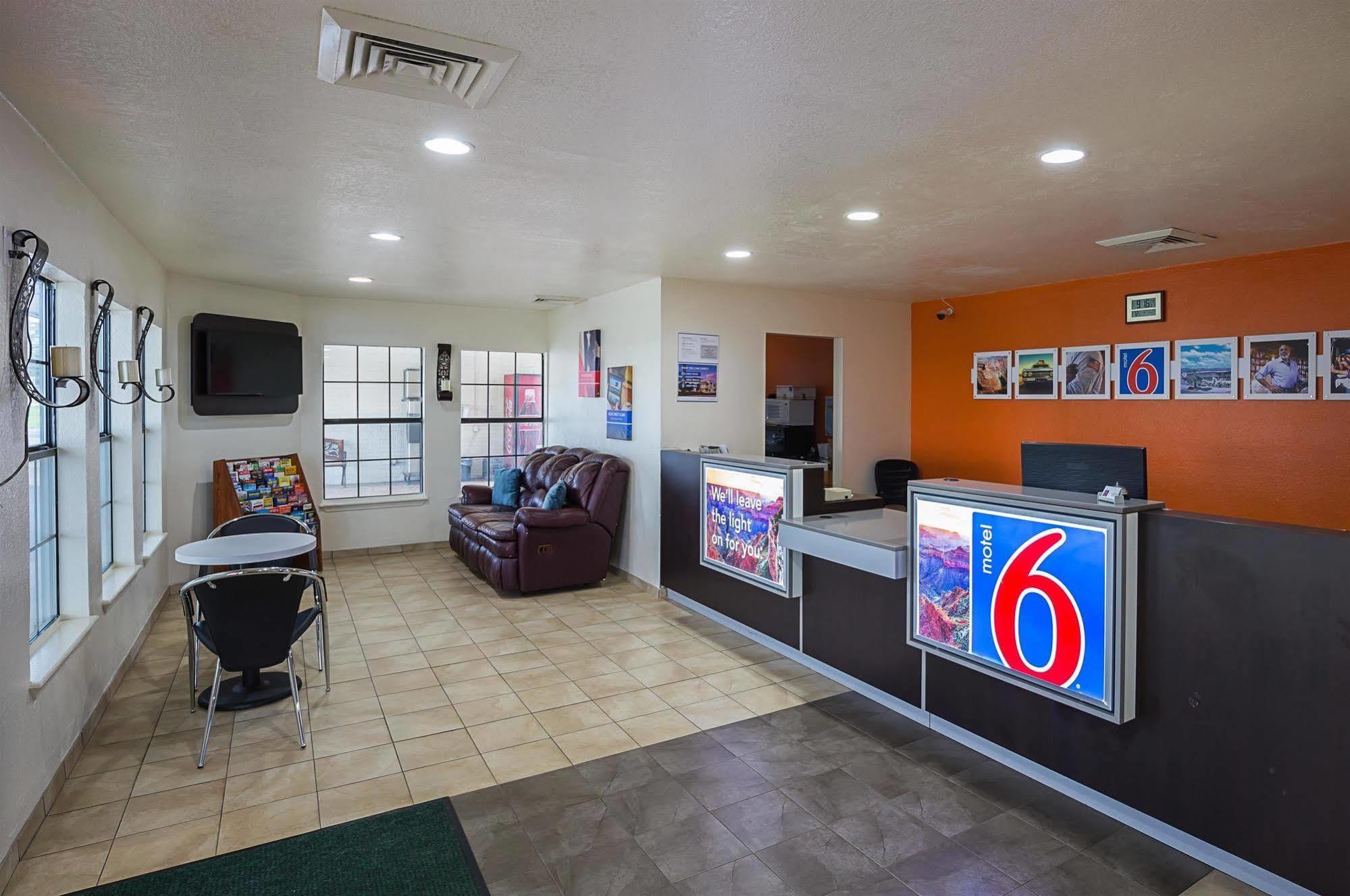 Motel 6-Madisonville, Tx Ngoại thất bức ảnh