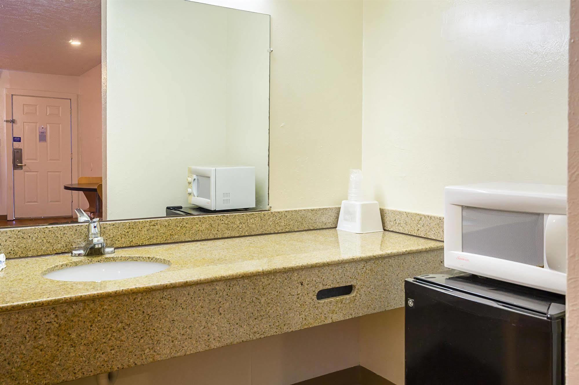 Motel 6-Madisonville, Tx Ngoại thất bức ảnh