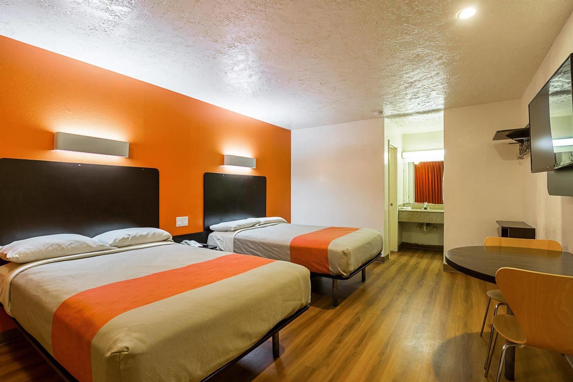 Motel 6-Madisonville, Tx Ngoại thất bức ảnh