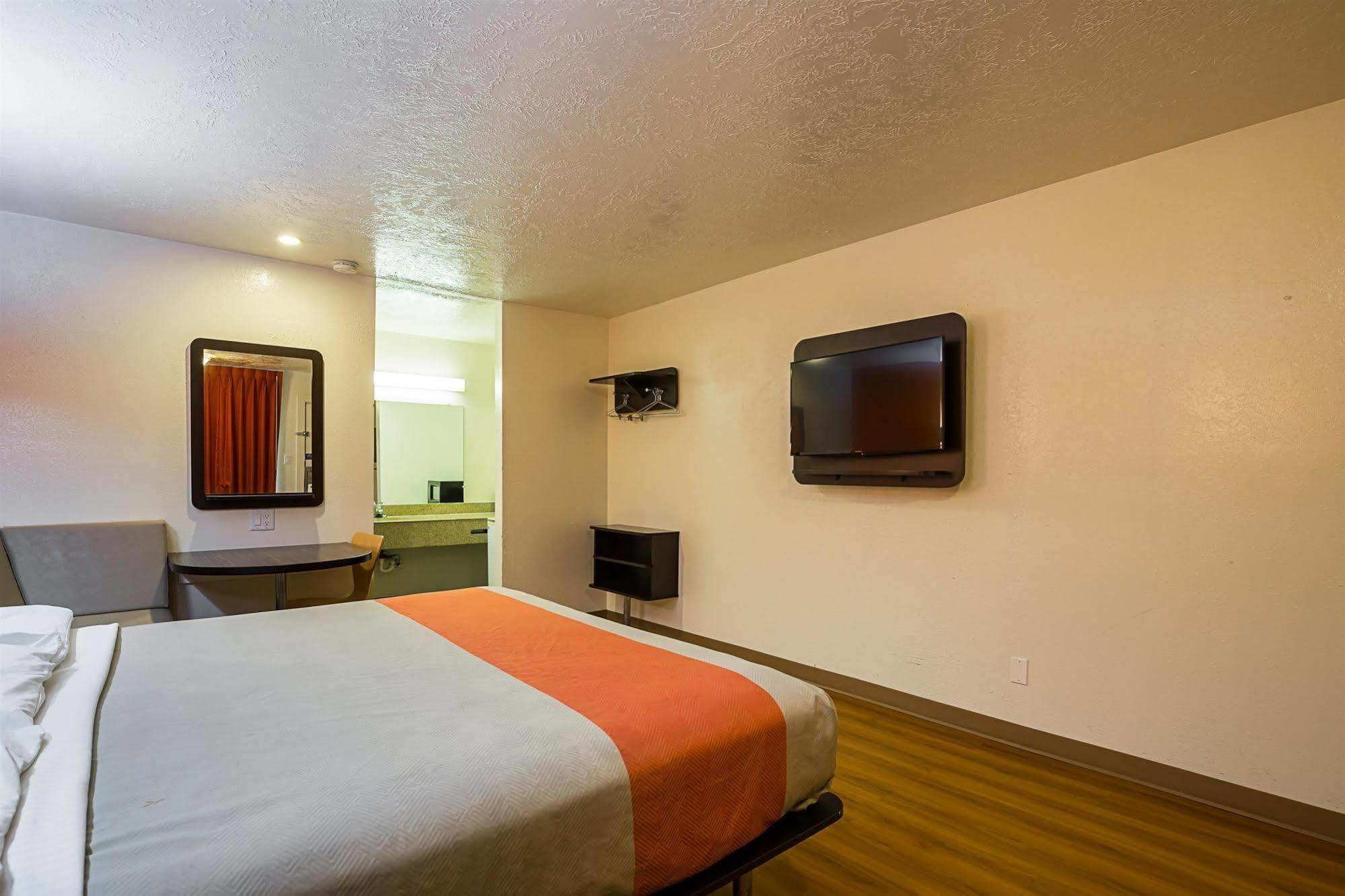 Motel 6-Madisonville, Tx Ngoại thất bức ảnh
